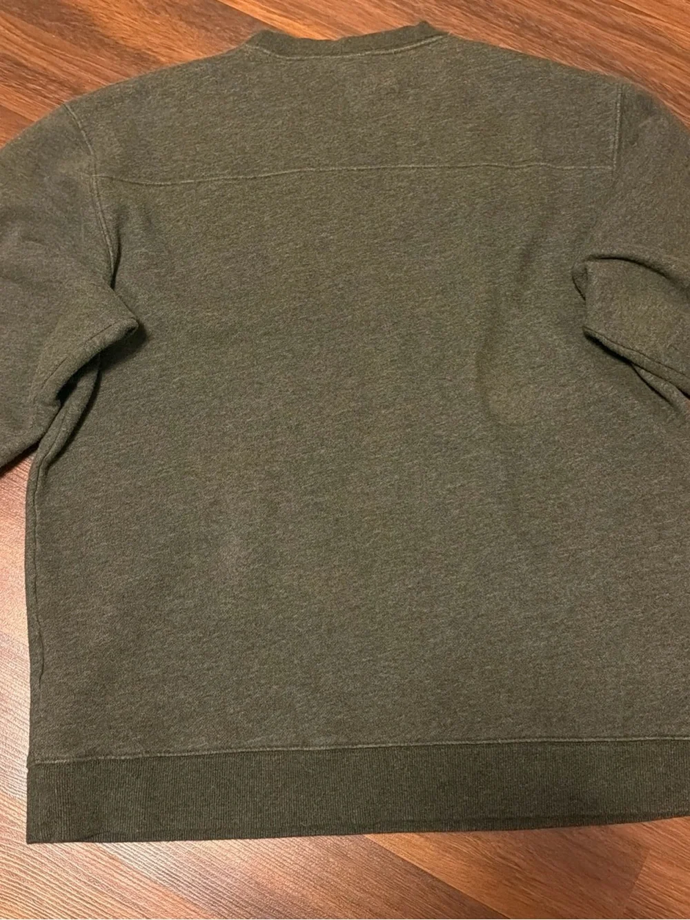 Columbia Olive Green Crewneck Sweatshirt with Small Chest Logo